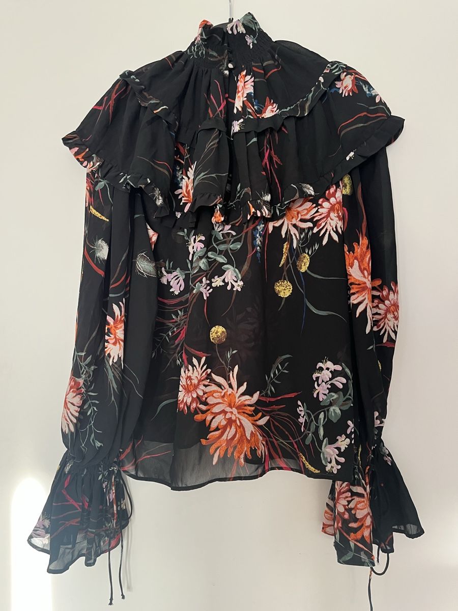 H&M Blusen: Elegante Bluse mit Blumenmuster, Grösse S, neuwertig – Neu (gemäss Beschreibung) aus Zürich von MariaSusanne 4