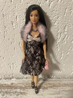 Barbie-Puppe im Party-Look, mit Accessoires, Top Zustand!