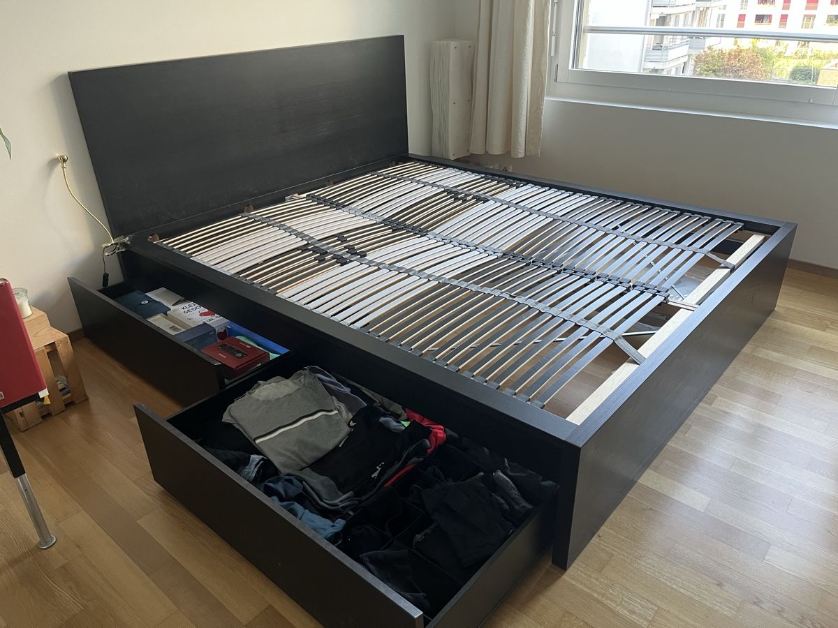 Lits: IKEA Bett mit 2x80cm Lattenrost – D'occasion à Luzern par sese_22 1