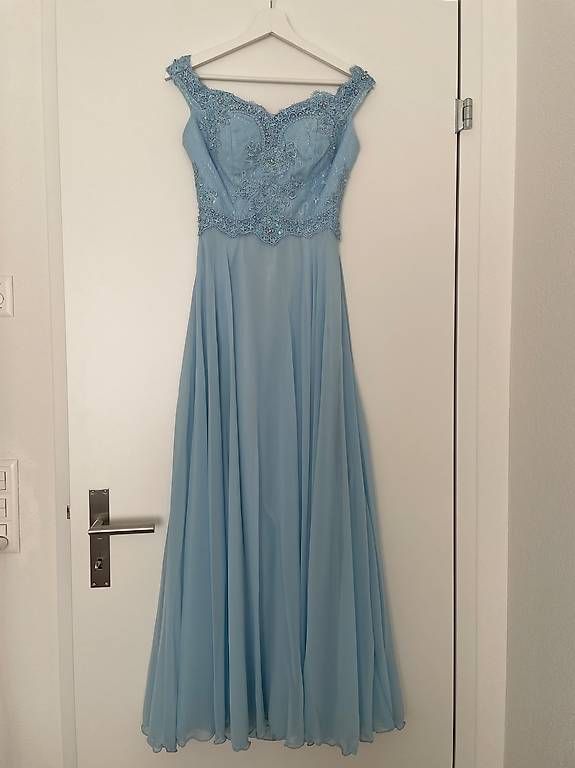 Robes: Abendkleid Blau – D'occasion à Zürich par lor_dqv8