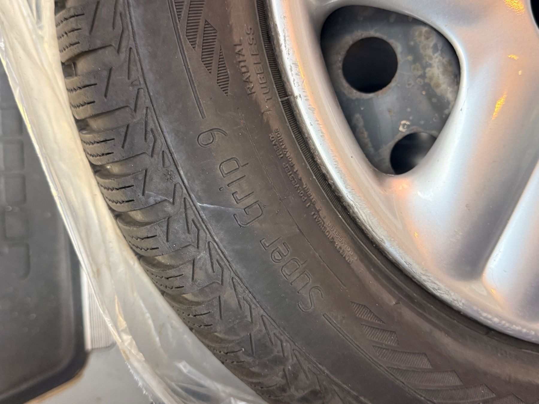Pneumatici & Ruote complete: Winter tires set ESA+TECAR – Usato da Le Sentier venduto da CannelleVintage13 9