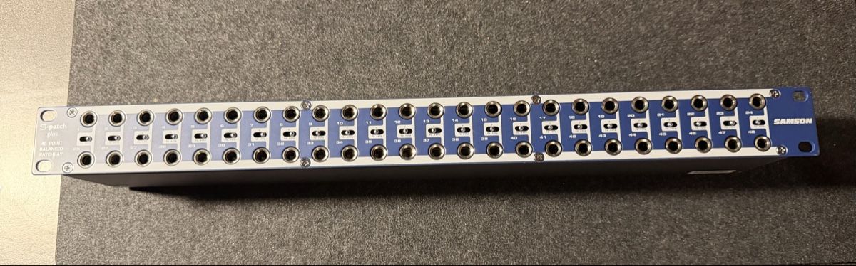 Console di mixaggio: Patchbay Samson S-Patch Plus – Usato da fey venduto da Caductilometre