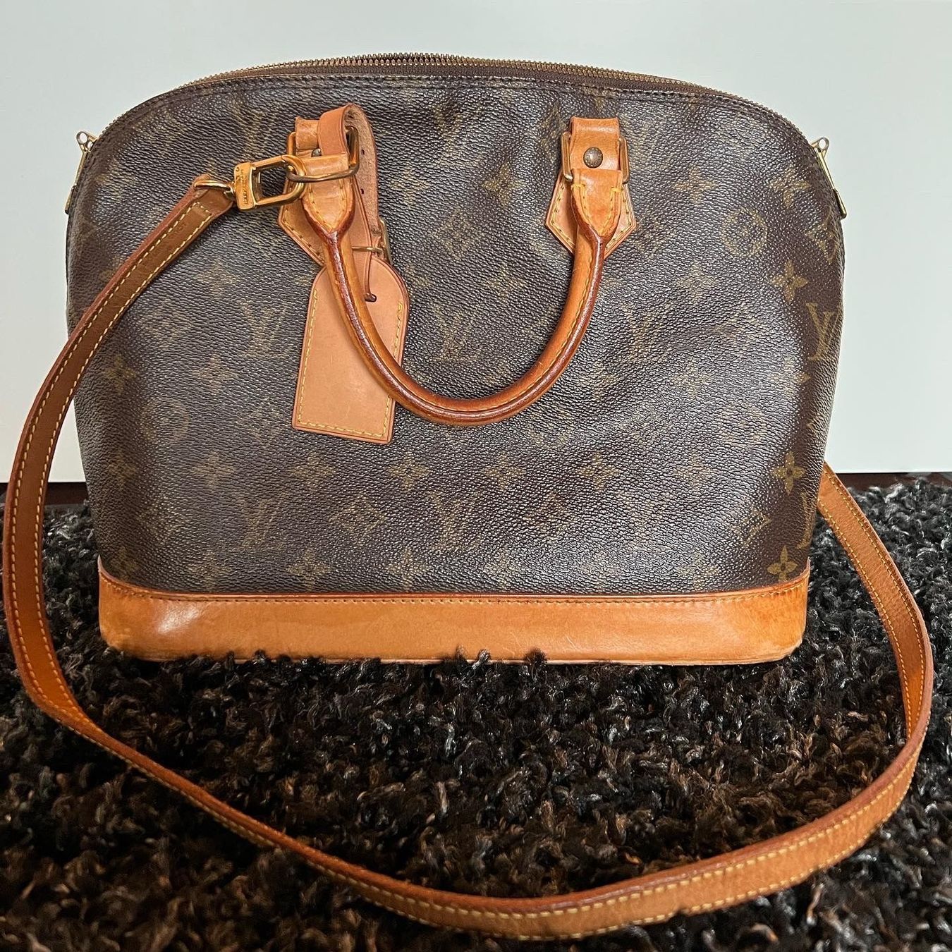 Louis Vuitton Taschen für Damen: Louis Vuitton Alma PM – Gebraucht aus Frümsen von laura002