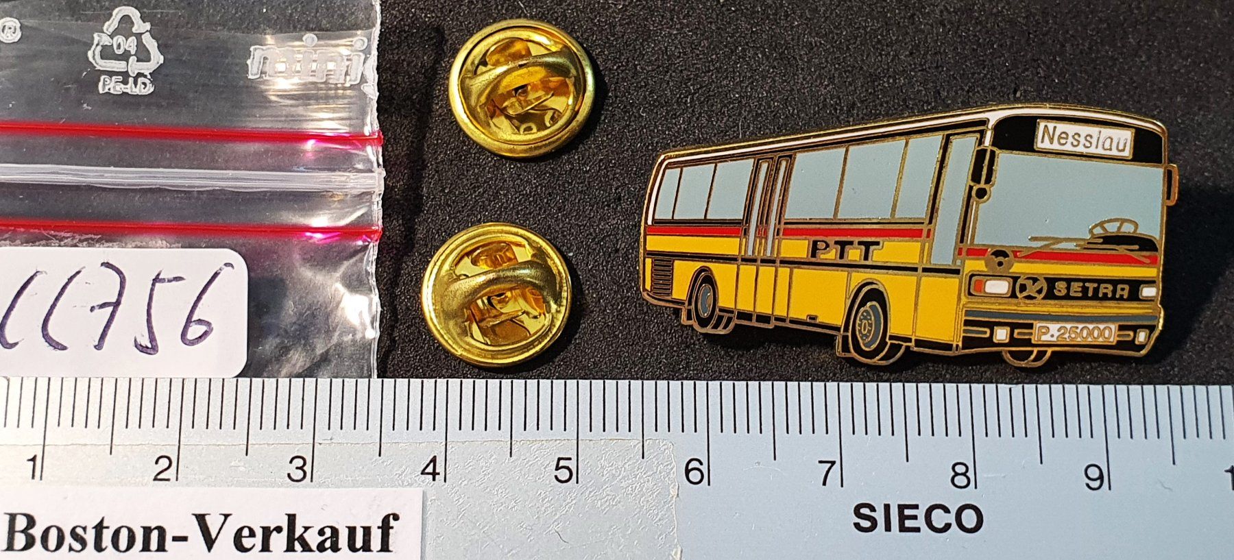 Setra Placchette & Badge: CC756 - Pin PTT Postauto SETRA  /  Nesslau – Usato da Reinach BL venduto da Boston-Verkauf 2