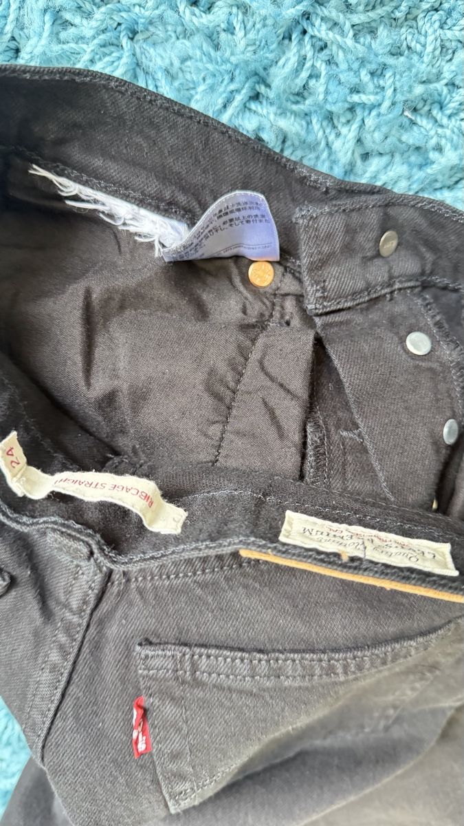 Levi's Jeans: Levi's 501 Black  Jeans W24  – Nuovo (secondo la descrizione) da Kloten venduto da liu_65tx 2