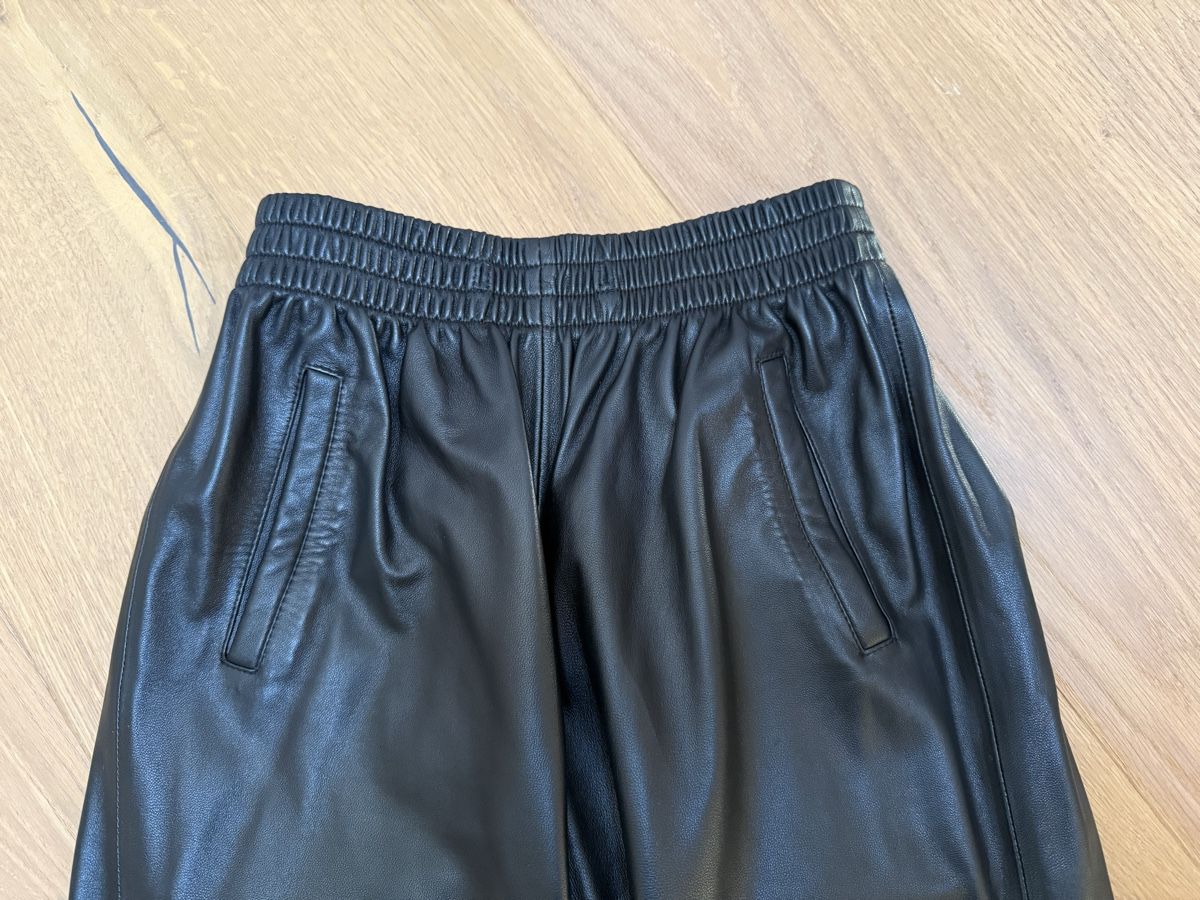 Hosen: Oakwood Lederhose, Grösse S – Gebraucht aus Lungern von Blauhausfrau 1