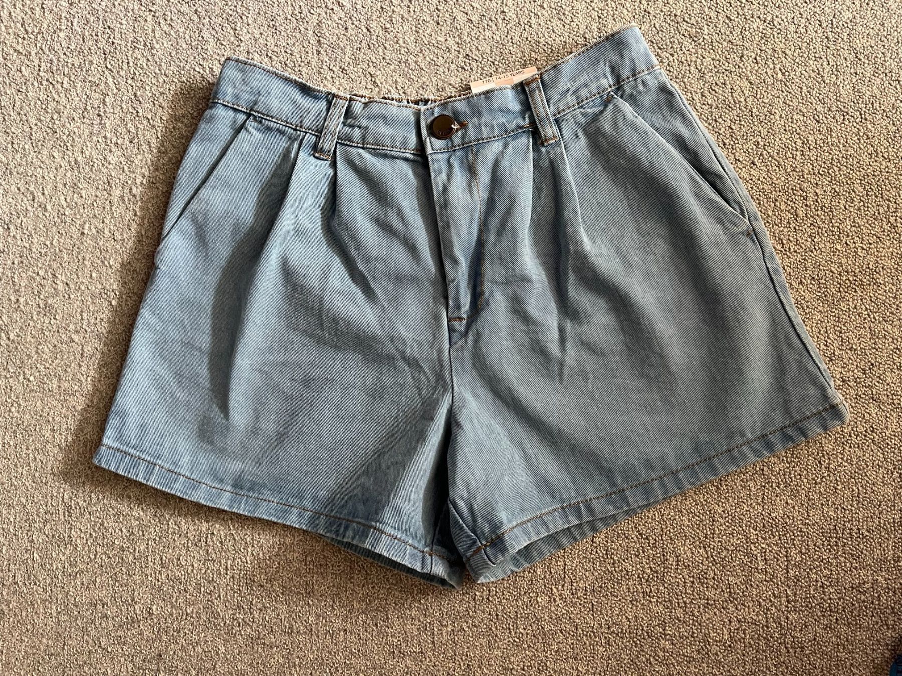 Pantaloni: Short Gr 170. Fabrikneu – Nuovo e nell'imballaggio originale da Rekingen AG venduto da Barmaleus