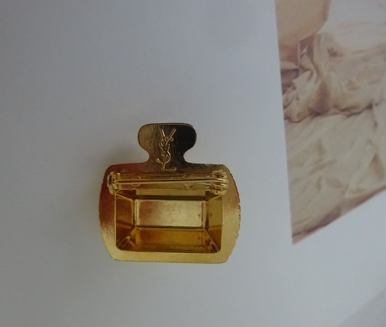 Saint Laurent Spille & Fermagli: YSL Brosche – Usato da Esslingen venduto da eintagammeer 1