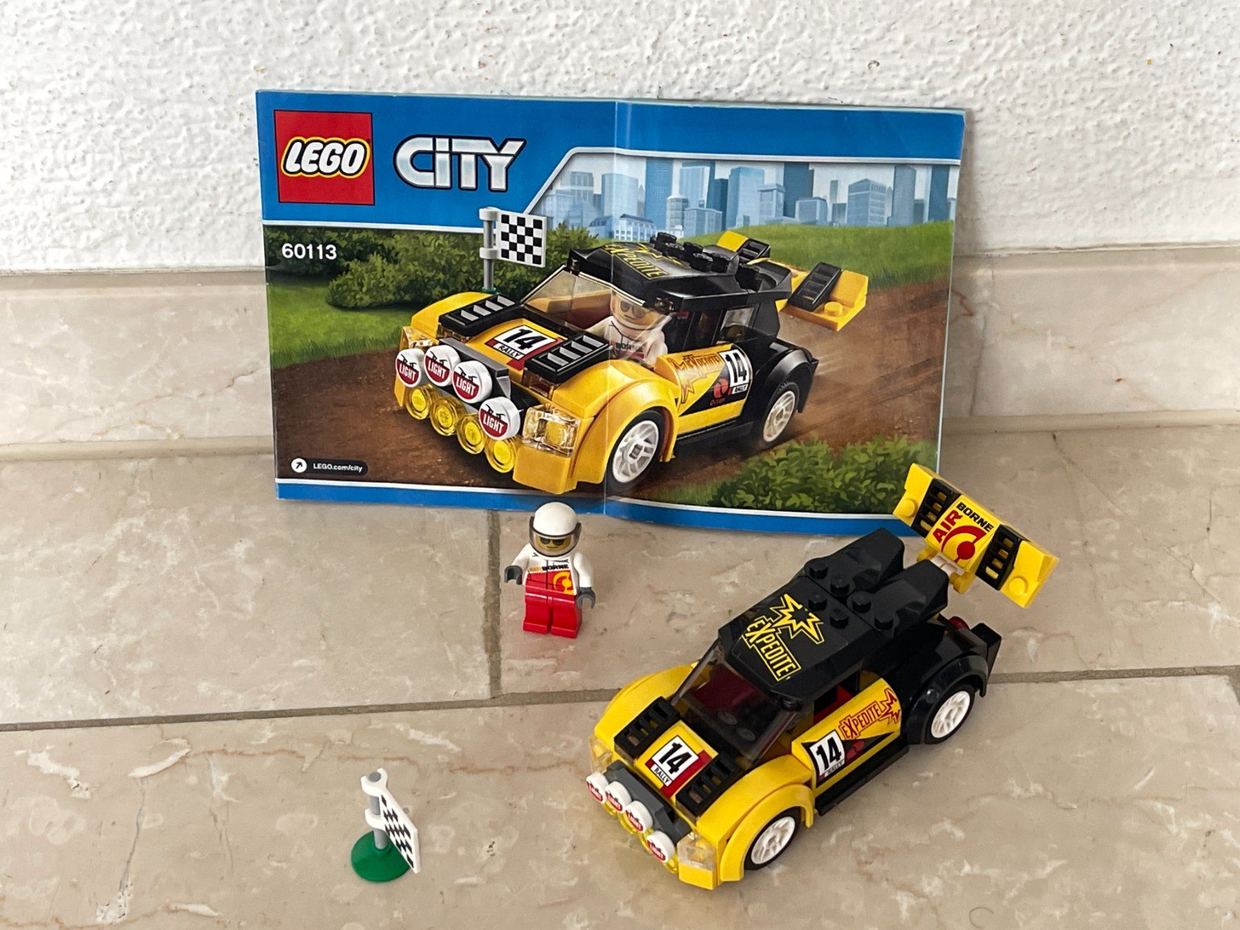 Lego Kit di costruzioni: Lego City  60113: Rallyeauto – Usato da Berikon venduto da Samira08 3