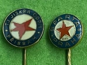 Plaketten & Abzeichen: 2 x Eishockey Abzeichen – Gebraucht aus Itingen von Bebbi6569