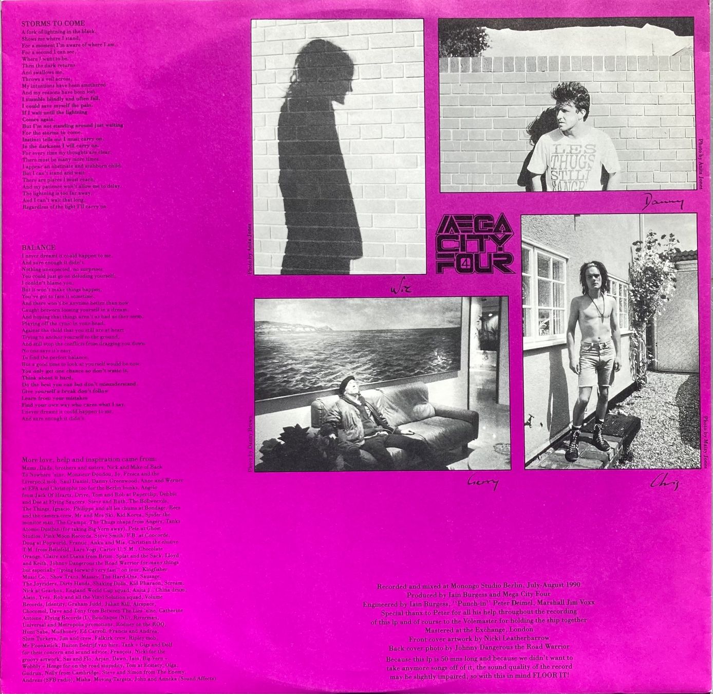 Vinyles: MEGA CITY FOUR - WHO CARES – D'occasion à Poliez-Pittet par Newtown-Records 2