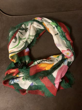 Gucci Foulard 