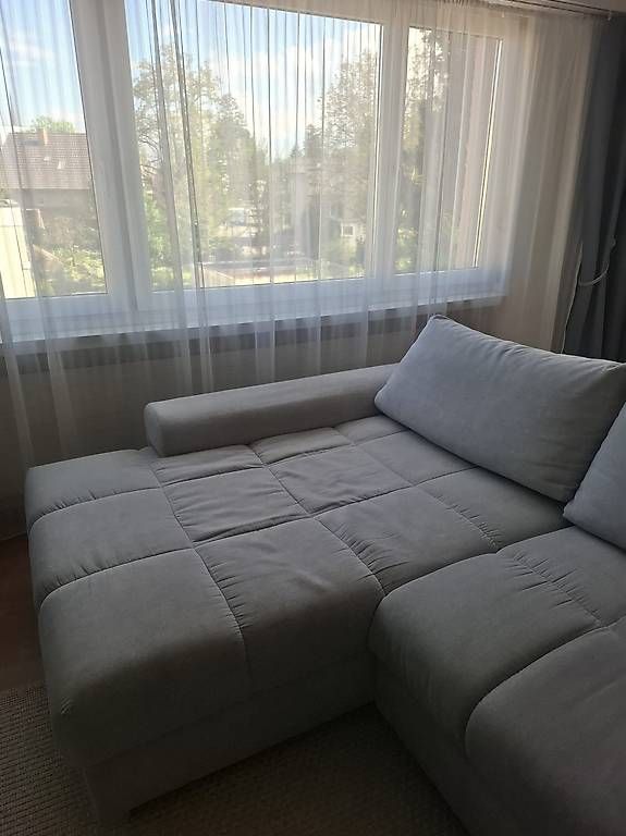 Divani: Sofa grau Stoff – Usato da Wängi venduto da Bibo4. 3