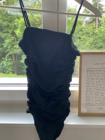 Schwarzer Body Gr. XS- Sommerlicher Look
