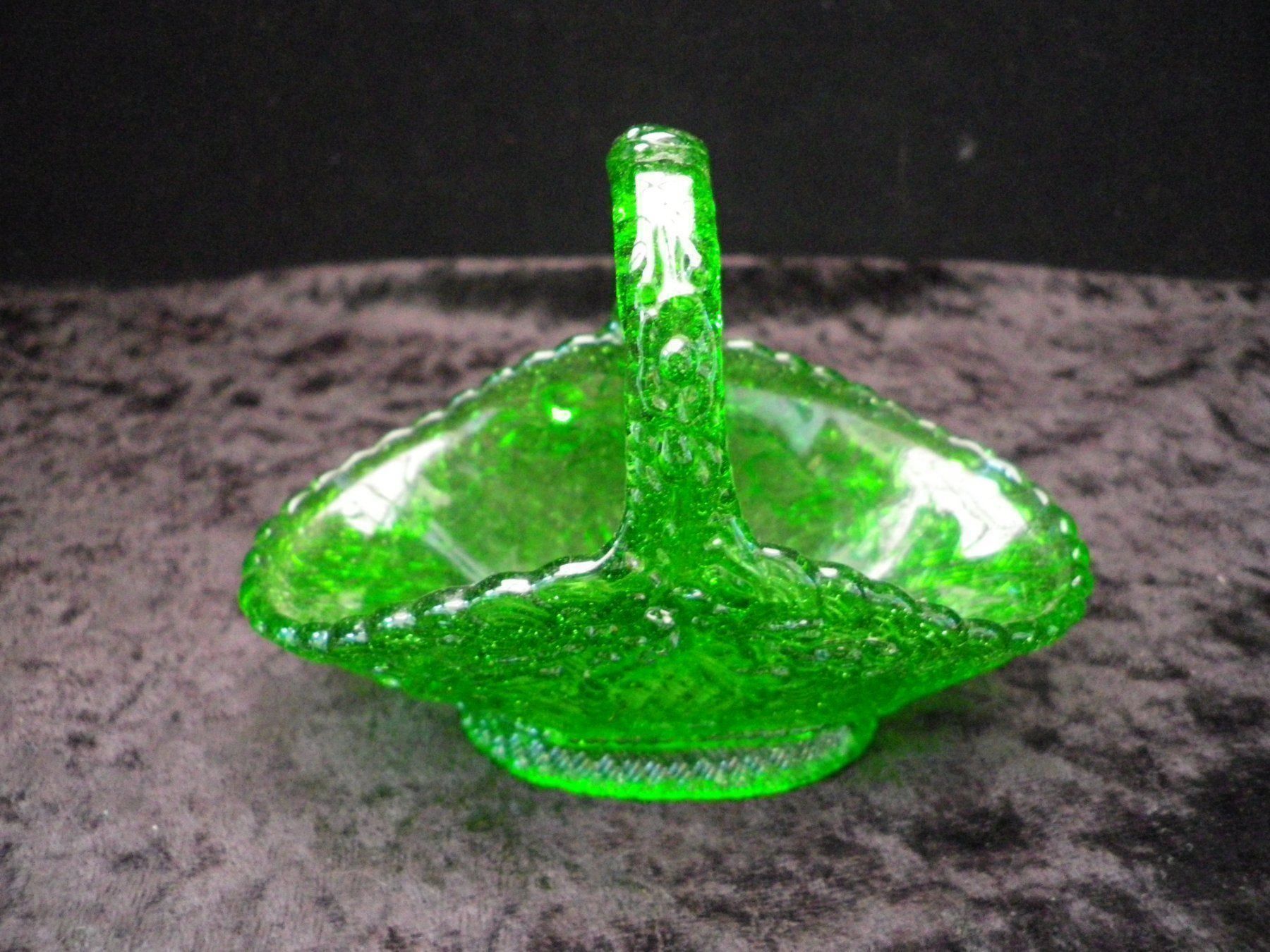 Bicchieri: Kleines Opaline-Glas Körbchen – Usato da Reinach BL venduto da Annodomini 4