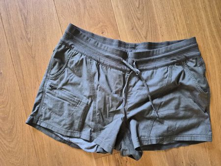 The North Face Damen Shorts Khaki Gr. XL