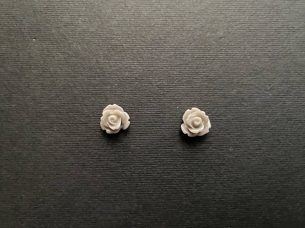 Orecchini pendenti & Orecchini a lobo: Ohrstecker Rose grau – Usato da Rumisberg venduto da Simba97 1