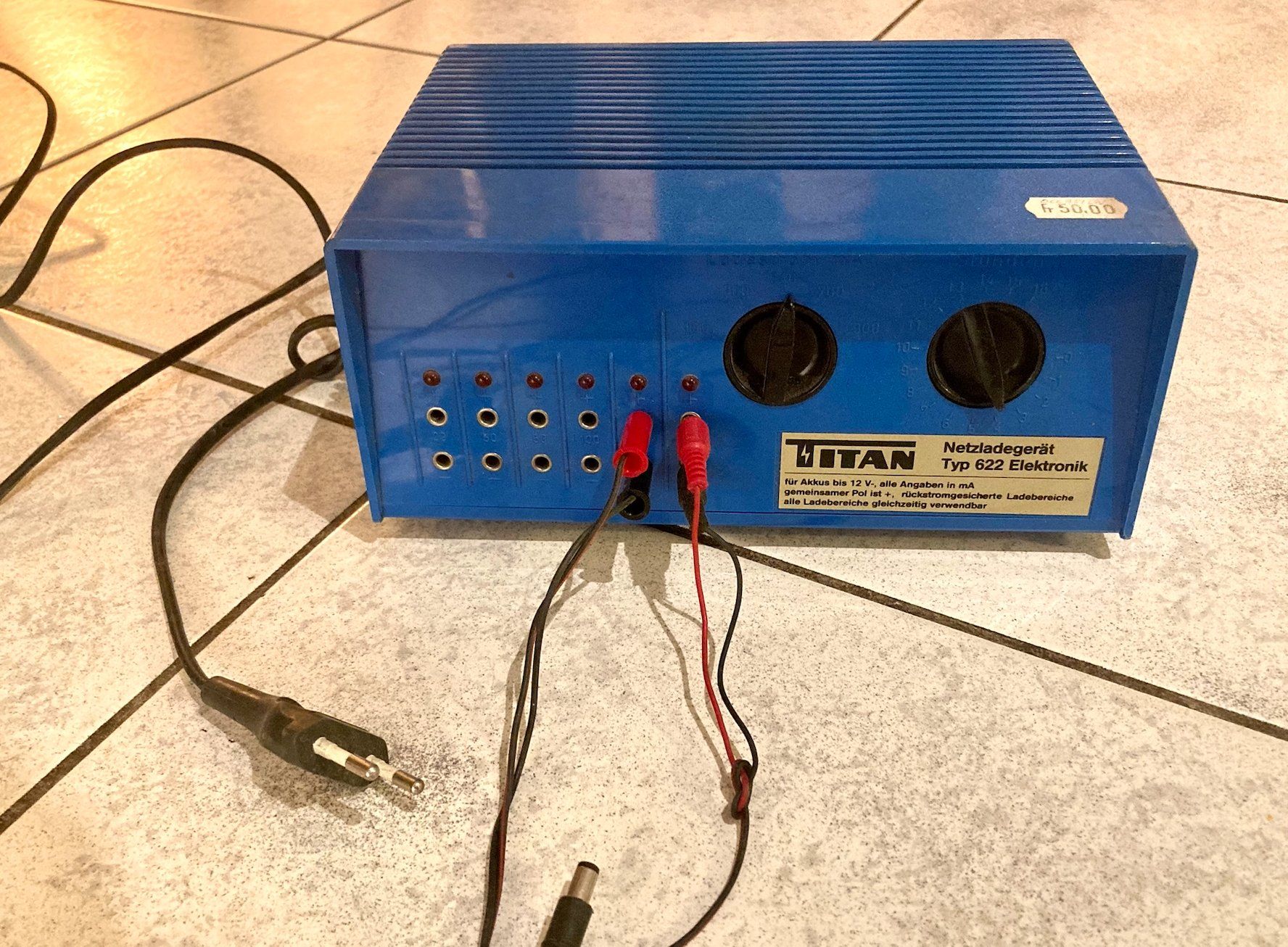 Batterie, Caricabatterie & Alimentatori: Chargeur titan type 622 – Usato da Lausanne venduto da Techobby 3