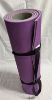 Violette Yogamatte für entspannte Workouts im Freien!