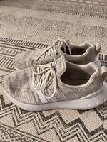 Adidas Turnschuhe weiss/grau in Grösse 38