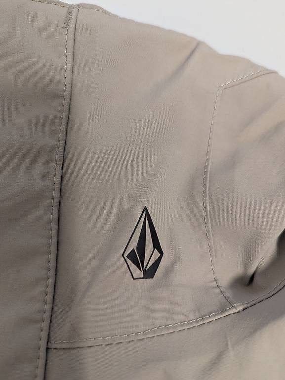 Giacche: Volcom L GORETEX Jacke Grösse M – Usato da St. Gallen venduto da eisor 3