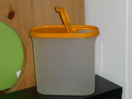 TUPPERWARE 1.7 L.