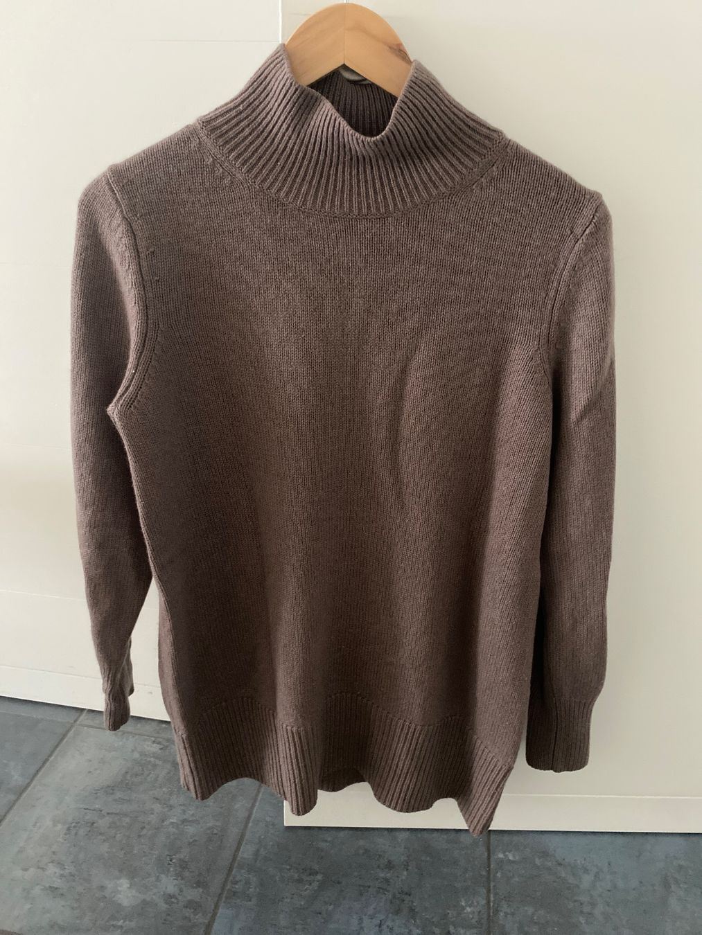 Pulls & Sweat-shirts: Damen Rollkragenpullover Lilienfels Grösse 38 – Neuf (Voir description) à Einsiedeln par csunshine91
