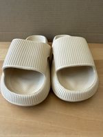 Bequeme Sommerschlappen / Badeschuhe, Grösse 40-41, Neu!