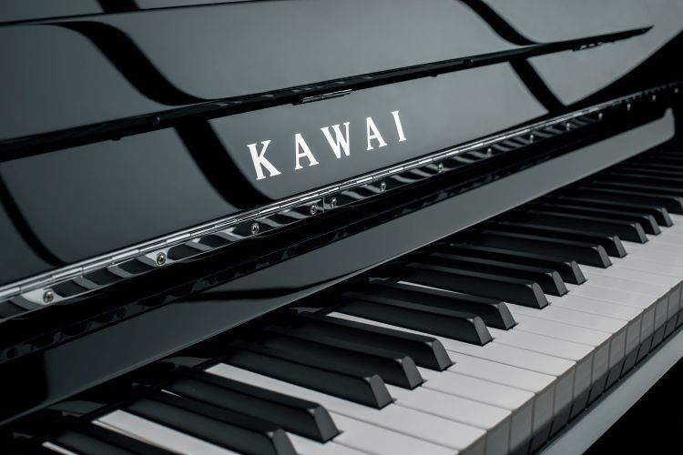 Kawai Strumenti musicali: Kawai - NV6 - schwarz poliert – Usato da Ittigen venduto da KrompholzMusik 1