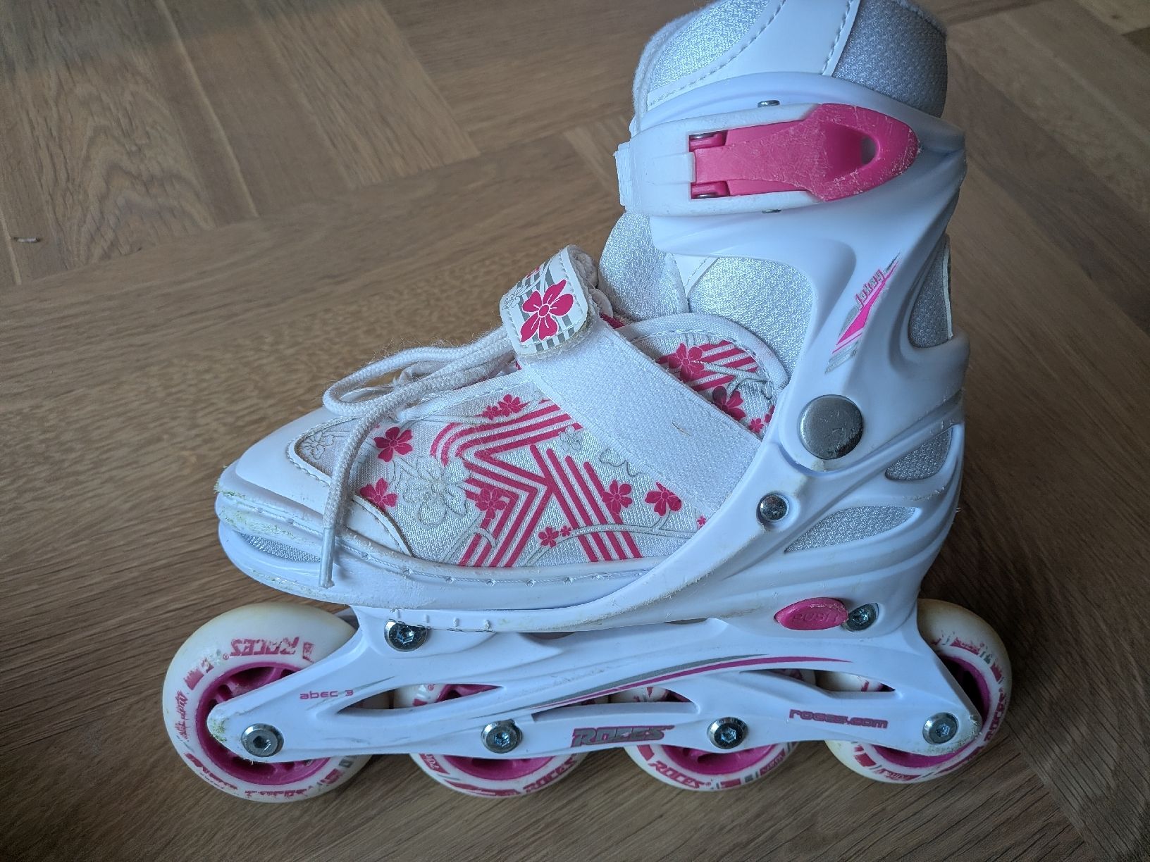 Pattini in linea & Pattini a rotelle: Grösse 30-33 verstellbare Inline-Skates / Rollschuhe – Usato da Zürich venduto da fmjs 2