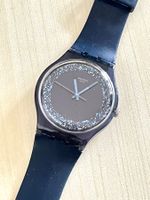 Swatch Damenuhr, dunkelblau mit Glitzer