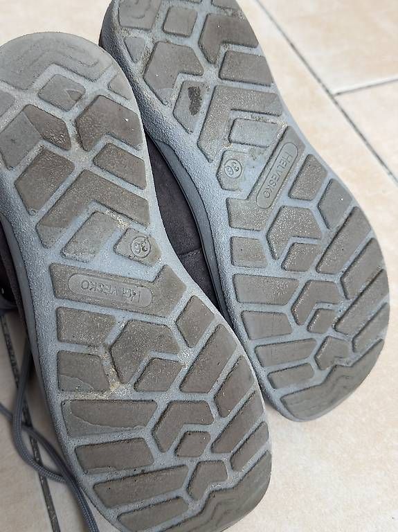 Chaussures femmes: Winterschuhe Helvesko Gr.36 – D'occasion à Lommiswil par ivc_zt7z 3