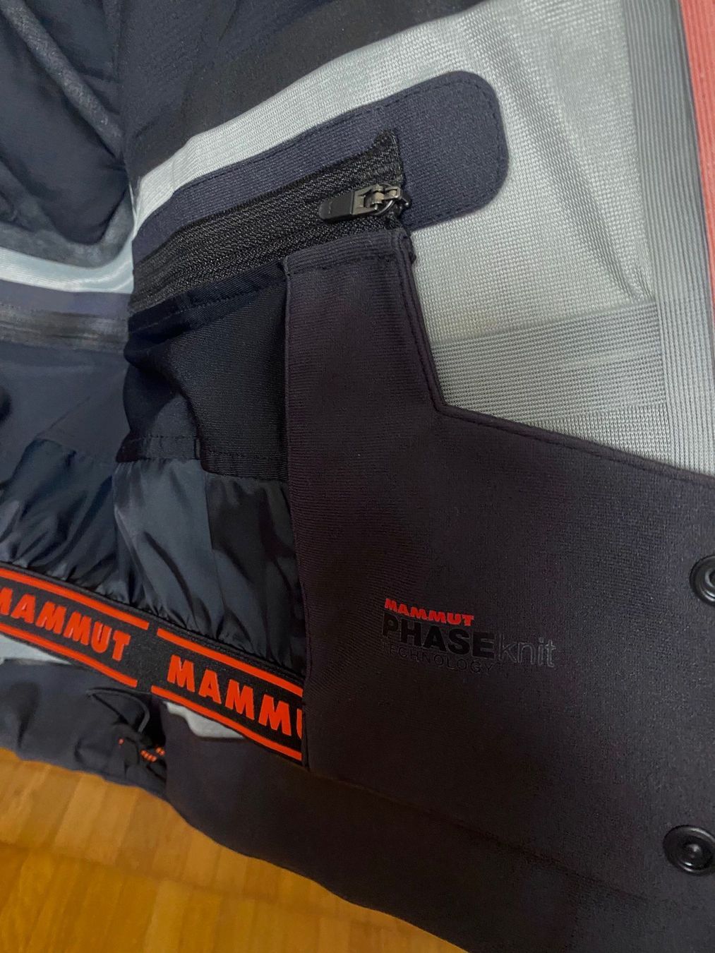 Mammut Giacche: Mammut Sots HS Skijacke gr M – Nuovo e nell'imballaggio originale da Zürich venduto da Altruisti 6