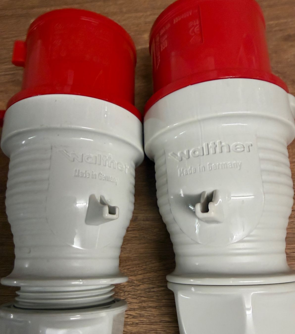 Walther Spine: 2x Walther Starkstrom Stecker, 5-polig, Rot/Weiss – Nuovo (secondo la descrizione) da Nussbaumen AG venduto da angsal 2