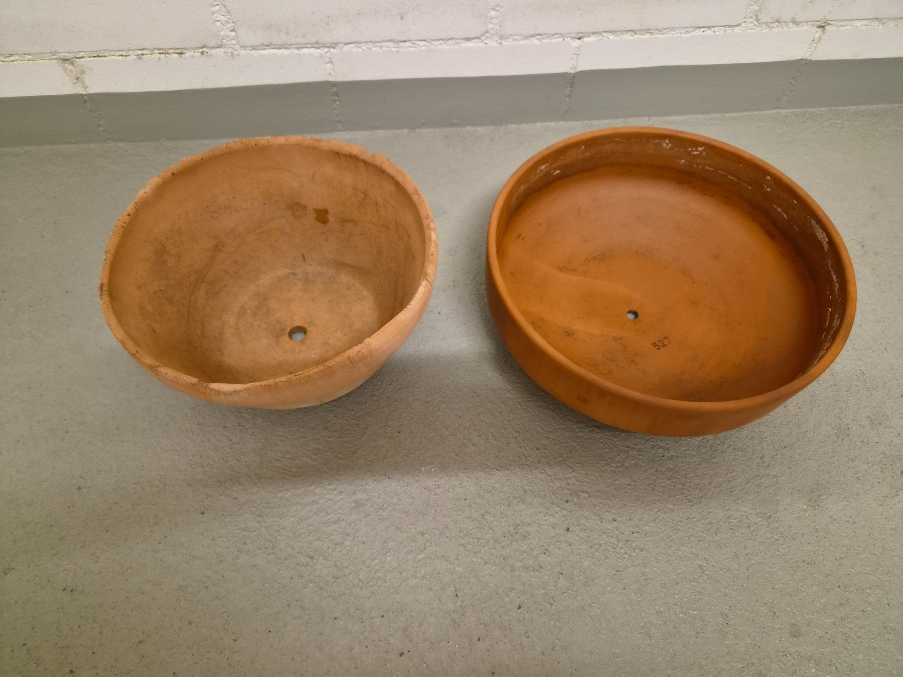 Vasi per fiori: 2 Terrakotta Blumentöpfe, Pflanzenschale, Garten – Usato da Eschenbach SG venduto da floeckli444 1