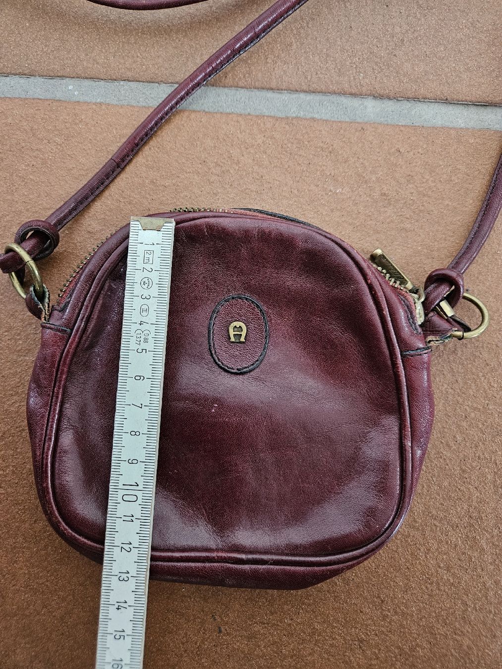 Aigner Taschen für Damen: AIGNER Umhängetasche Vintage  – Gebraucht aus Eschenbach SG von MarThu 2