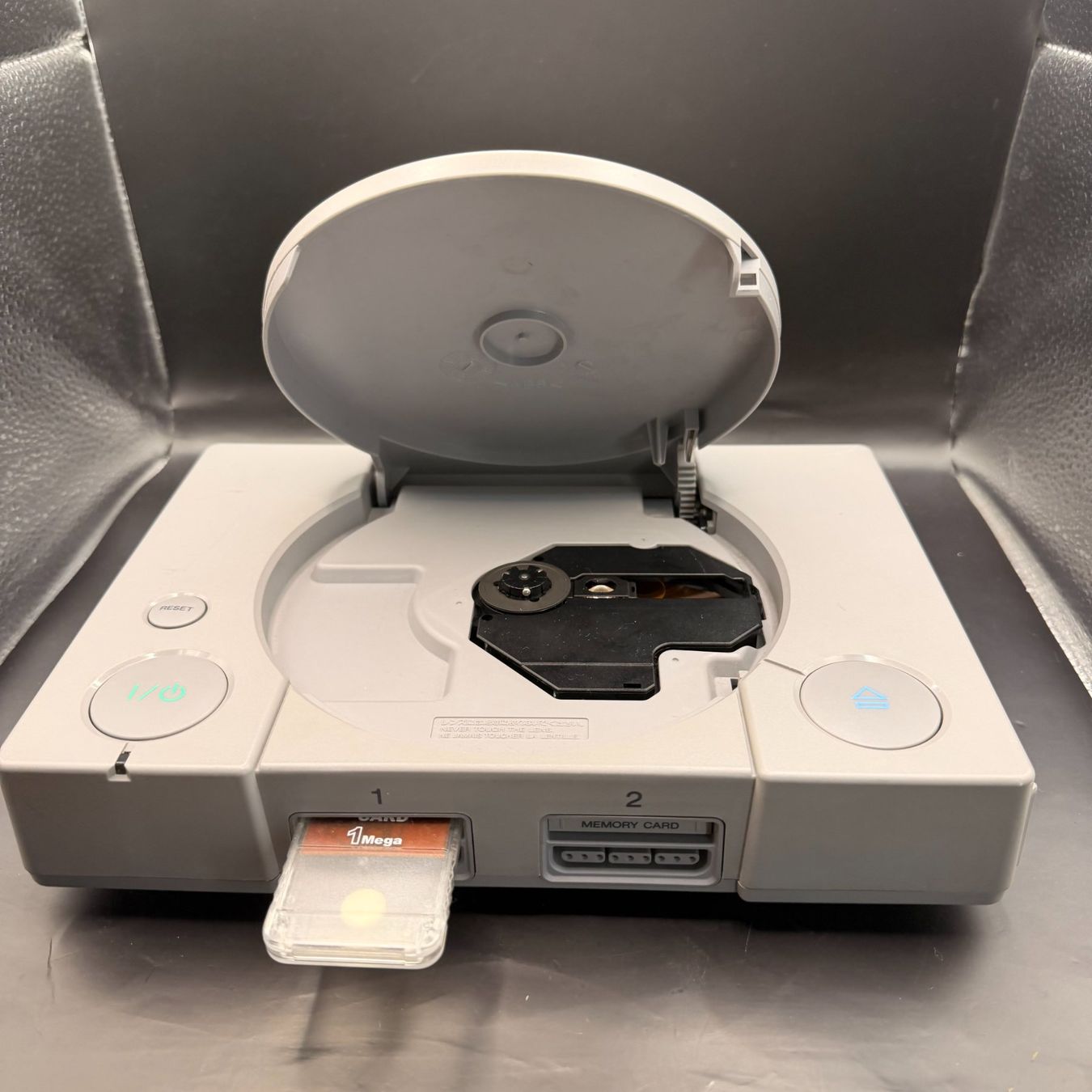 Sony Console: Sony PlayStation 1 – Usato da Düdingen venduto da Nerdworld 4
