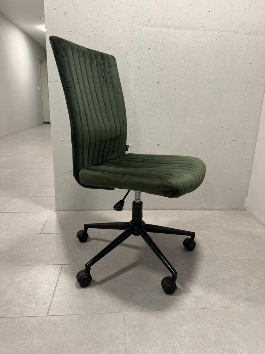 Chaises: Bürostuhl – Neuf (Voir description) à Muri AG par liv_7lv6