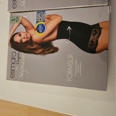2  form slip  mit spitze schwarz gr L