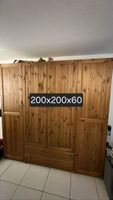 Schrank Kiefer Massiv 200x200x60 cm guter Zustand