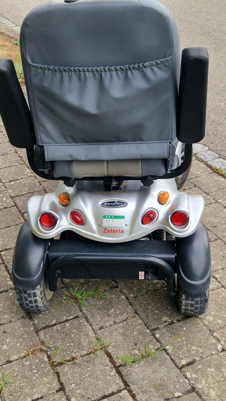 Voiturettes électriques: Elektrofahrzeug / Elektromobil – D'occasion à Seengen par Pfoesu07 7