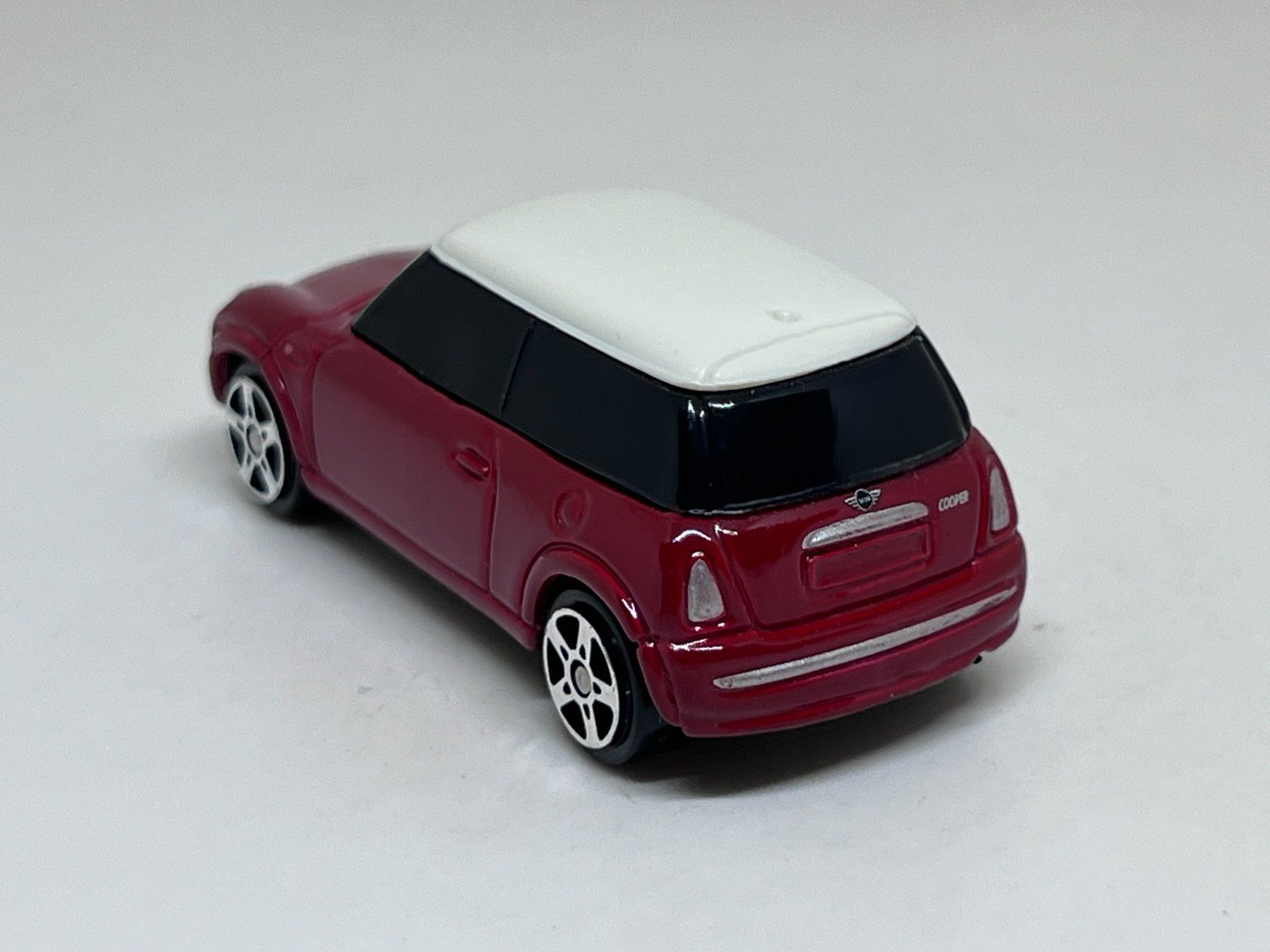 Maisto Modellautos: Maisto Mini Cooper #188 – Gebraucht aus Wildegg von LaaBoutique 2
