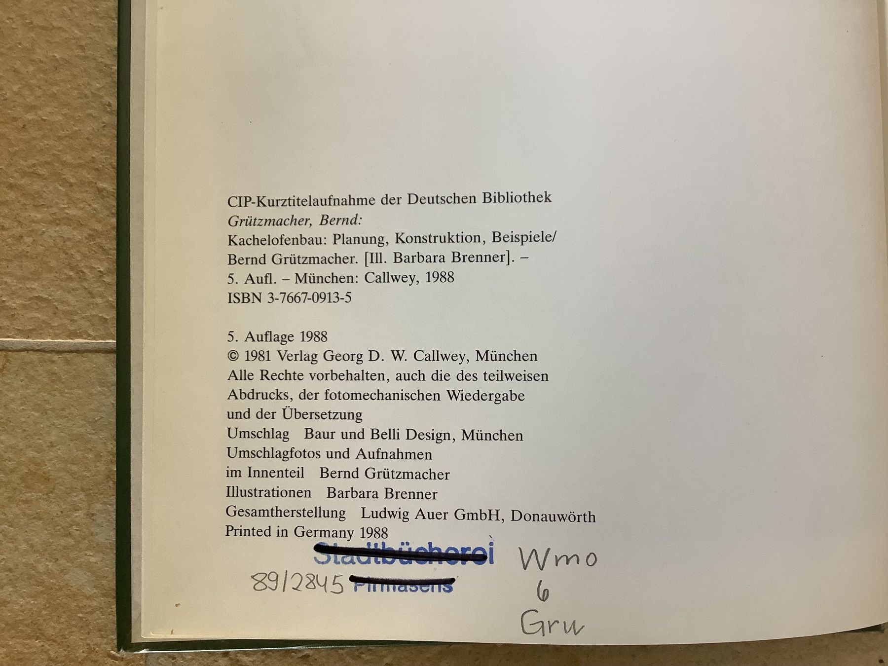 Libri: Kachelofenbau - Cheminee - Lehrbuch – Usato da Hausen AG venduto da lisa963 4