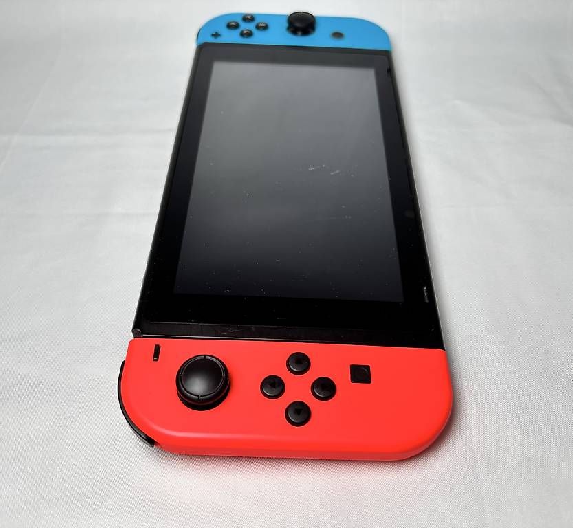 Nintendo Console: Nintendo Switch Console - Perfettamente funzionante – Usato da Gordola venduto da kar_gy5g 2