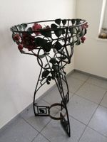 Antiker Blumenständer aus Schmiedeisen