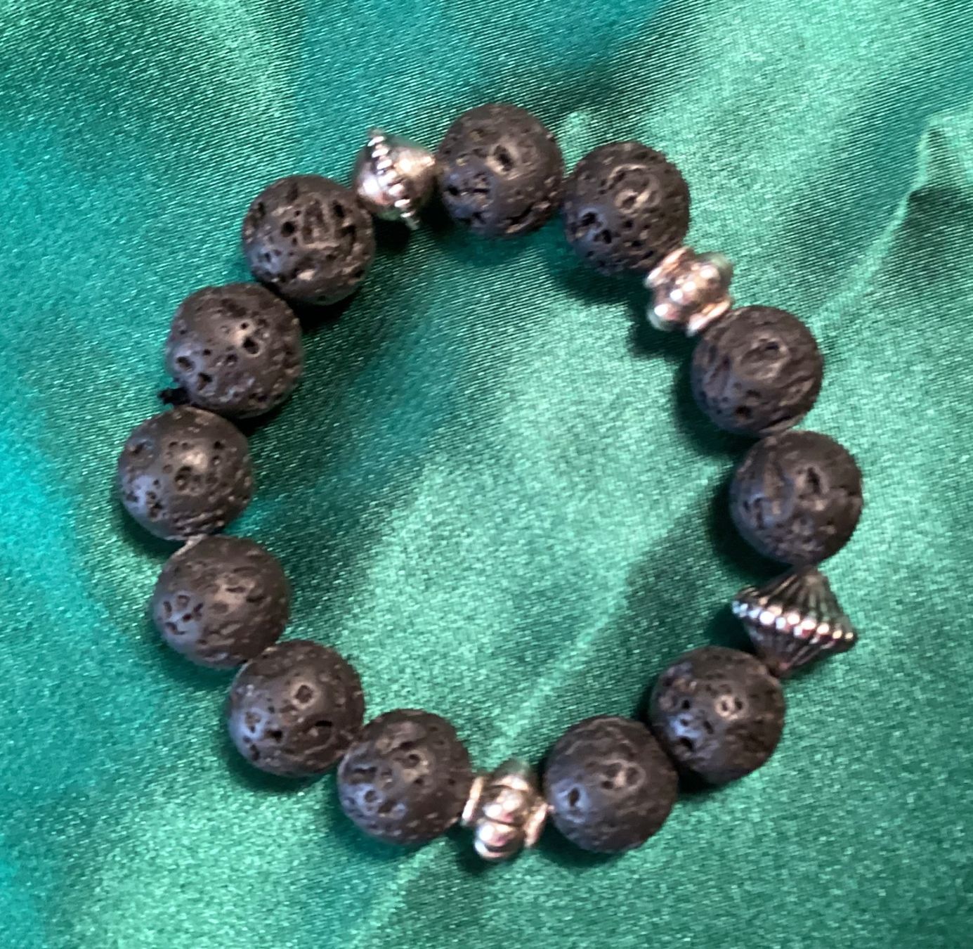Bracciali & Braccialetti: Lavastein - modernes Heilstein Edelstein Armband – Nuovo e nell'imballaggio originale da Laax venduto da kri_95f5 2