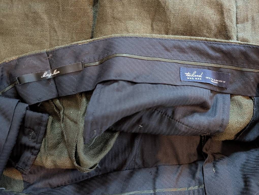 Mango Pantaloni: Leinenhose lang Herren olivgrün – Usato da Ennetbaden venduto da pau_8kxv 3