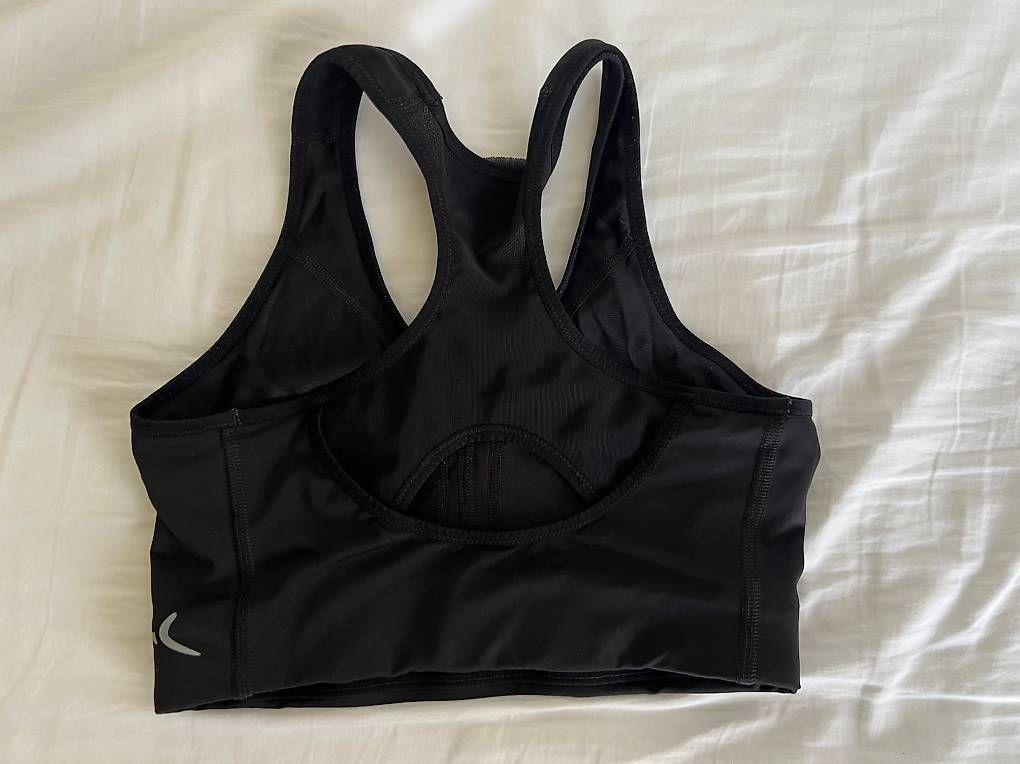Decathlon Blusen, T-Shirts & Tops: Turncroptop, Gr. 164 – Gebraucht aus Adliswil von angrue 1