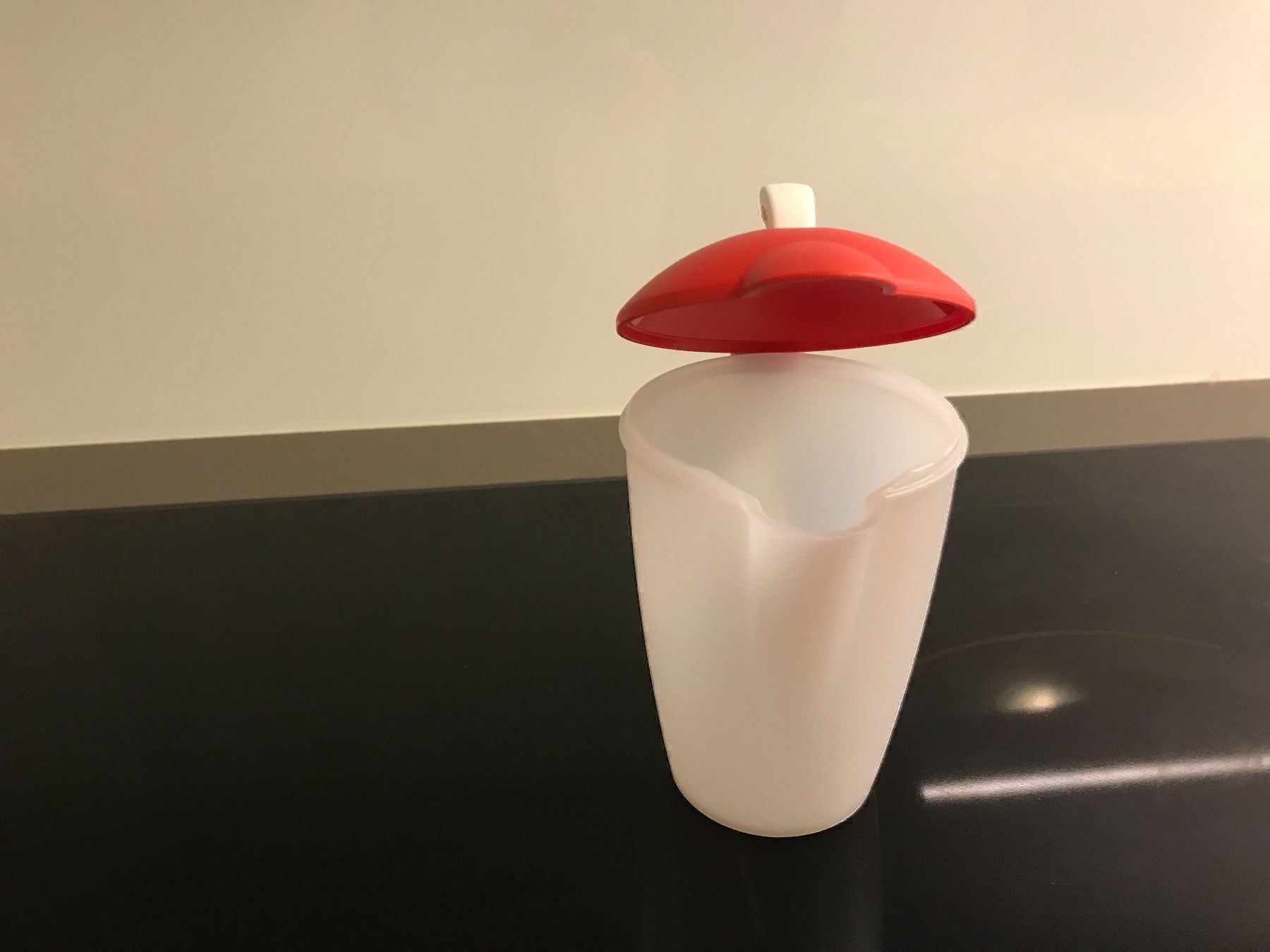 Contenitori & Simili: Tupperware lait pour café 300ml. NEU – Nuovo e nell'imballaggio originale da Giubiasco venduto da baamboo 1