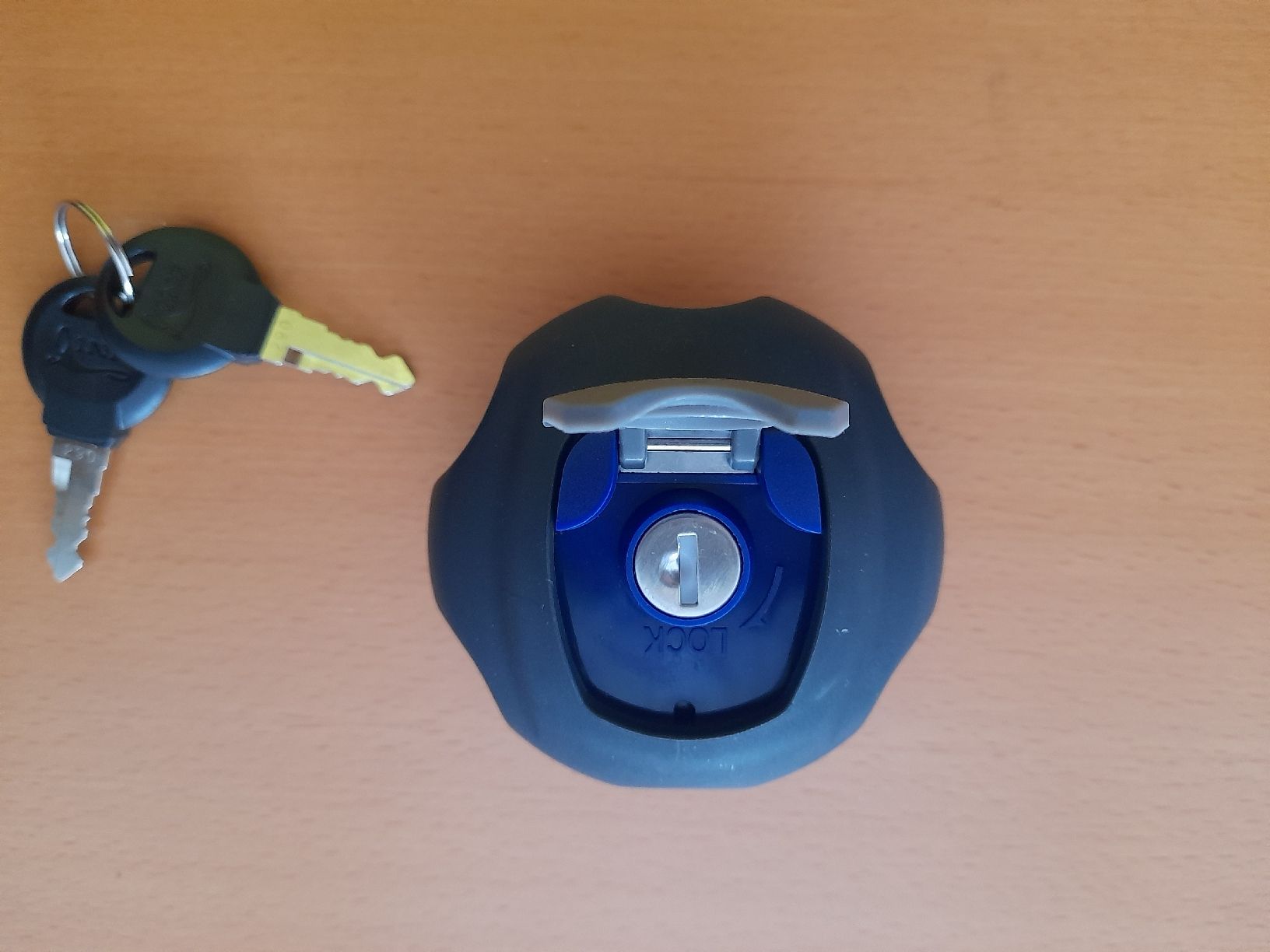 Accessori per altri veicoli: Tankdeckel – Nuovo e nell'imballaggio originale da Rothrist venduto da KKC19 1